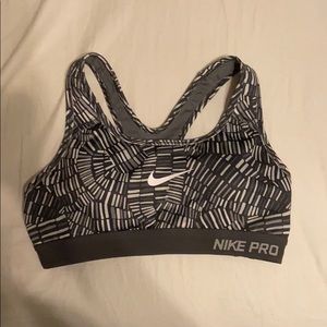 Nike Pro Sporta Bra